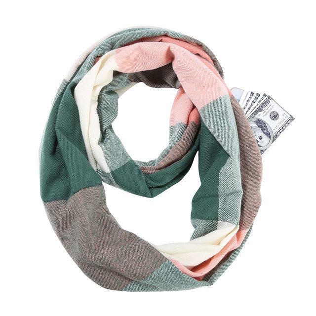 Infinity scarf with hidden pocket